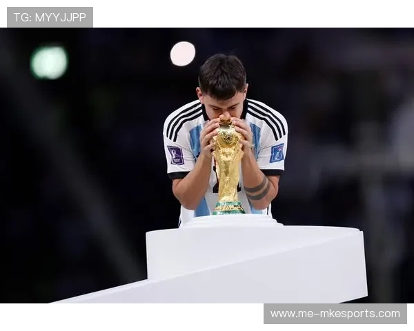 迪巴拉：从阿根廷天才到全球瞩目的高颜值足球明星